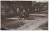 Fotografía de Vicente Naurer, el ganador del Gran Premio de Motos con sidecar, participando en el Circuito de Lasarte