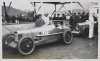 Fotografía del piloto René Thomas con el bólido Delage en el II Gran Premio de San Sebastián