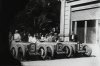 Fotografía de los automóviles Delage participantes en el III Gran Premio de San Sebastián. Con el nº 9, Robert Benoist, con el nº 13 Paul Torchy y con el nº 15, René Thomas