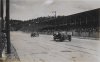 Fotografía de los automóviles pasando delante de las tribunas del Circuito de Lasarte