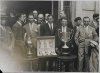 Fotografía de los pilotos Mario Danieli y Fernado Minoia en una entrega de trofeos