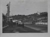 Fotografía de un automóvil parando en boxes en el circuito de Lasarte