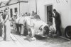 Fotografía de la puesta a punto del bólido Auto-Union de Bernard Rosemeyer