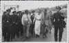 Fotografía del director de carreras de Mercedes Benz Alfred Neubauer con el con el campeón del Gran Premio de España de 1935, Rudolf Caracciola, de la misma escudería.