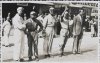 Fotografía de la presentación de los equipos Italianos: Maserati (Marcel Lehoux y  Eugenio Siena) y Alfa Romeo (Louis Chiron y Enzio Nuvolari)