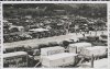 Fotografía de los automóviles del público y camiones de los equipos aparcados en el circuito de Lasarte