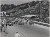 Fotografía de la salida del Gran Premio de España de 1935 bajo la atenta mirada del público de las laderas